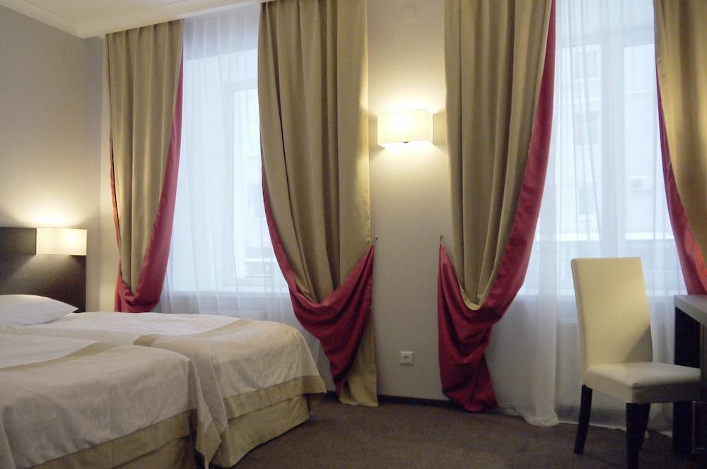 Optima Collection Kharkiv Hotel Chambre photo