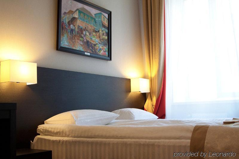 Optima Collection Kharkiv Hotel Chambre photo