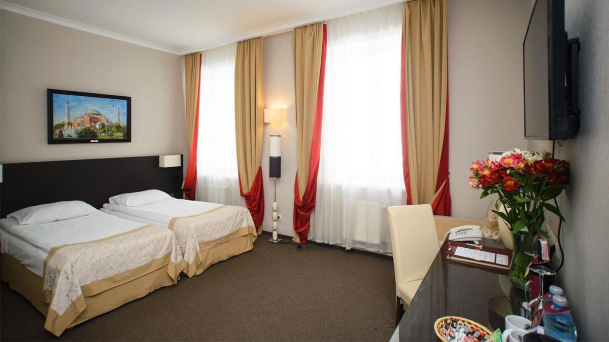 Optima Collection Kharkiv Hotel Extérieur photo