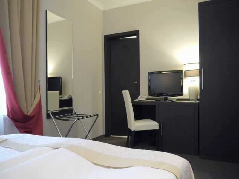 Optima Collection Kharkiv Hotel Chambre photo