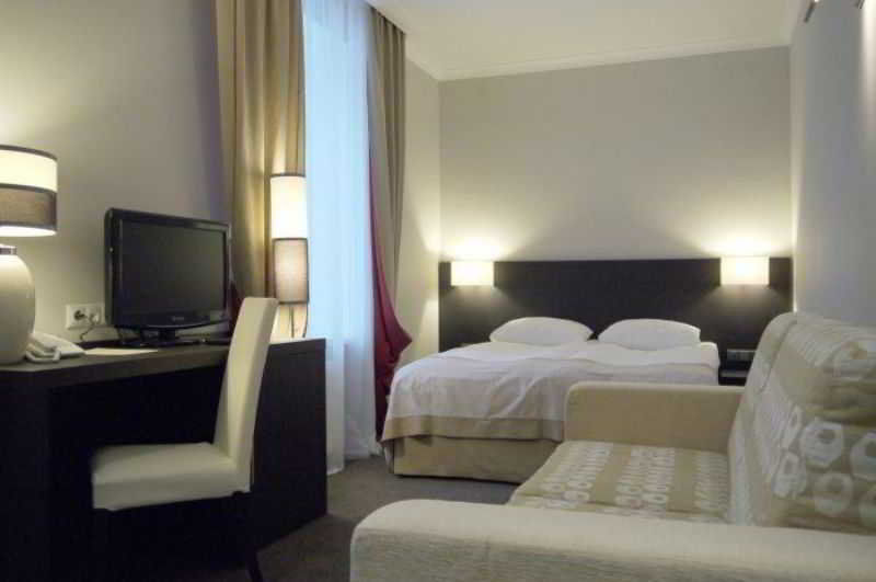 Optima Collection Kharkiv Hotel Chambre photo