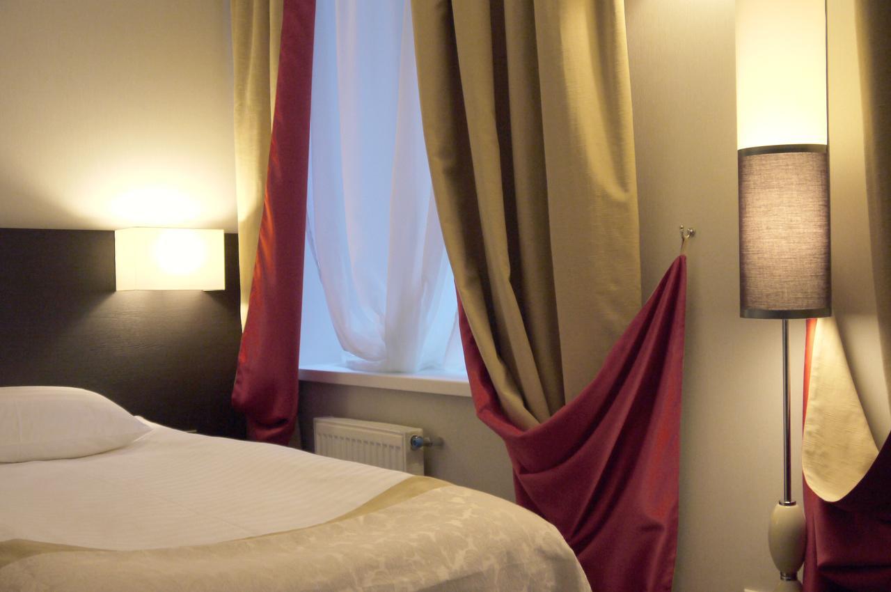 Optima Collection Kharkiv Hotel Chambre photo