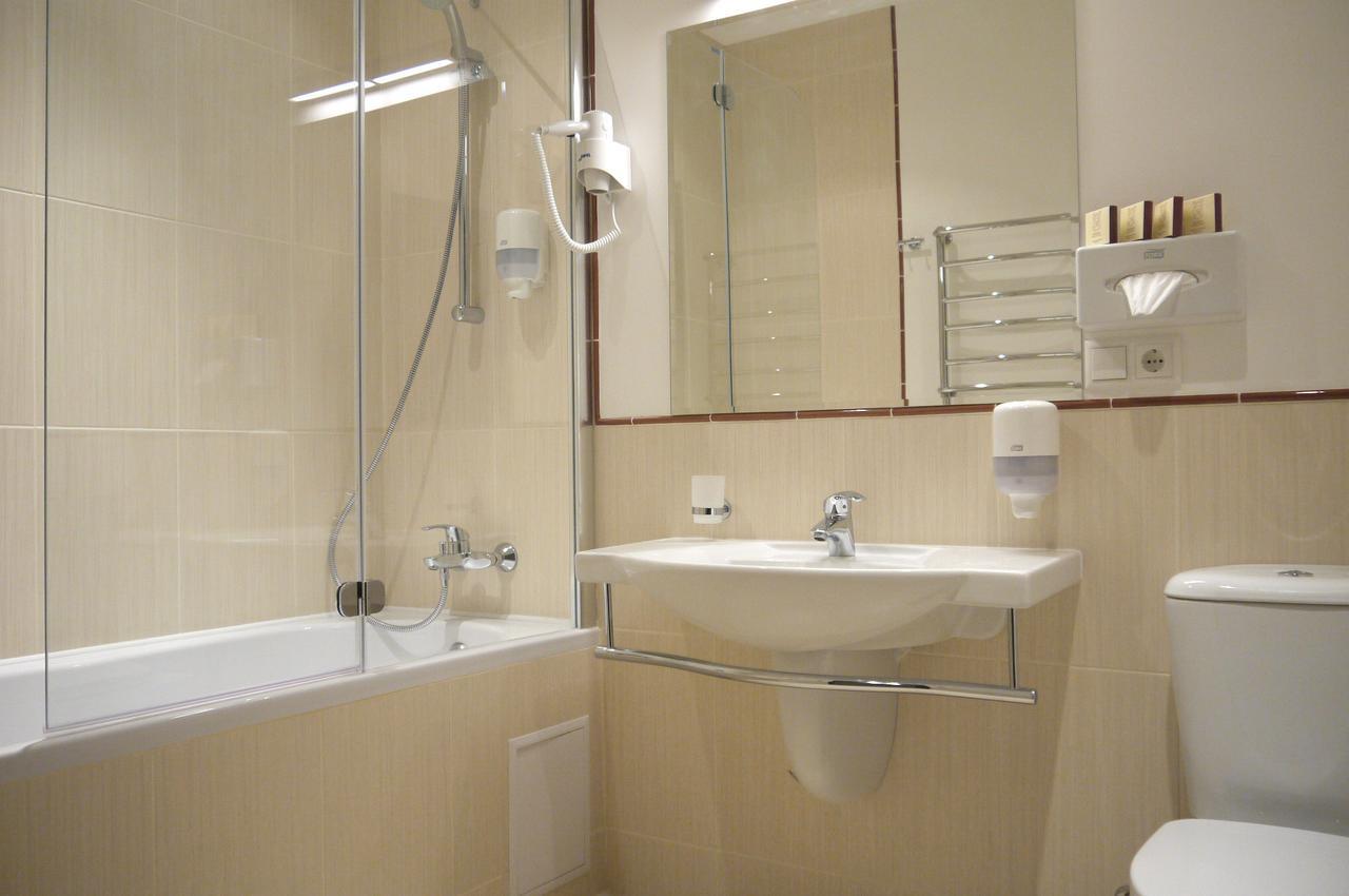 Optima Collection Kharkiv Hotel Chambre photo