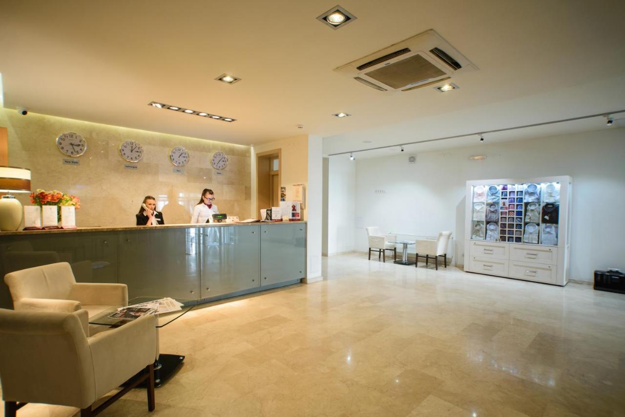 Optima Collection Kharkiv Hotel Extérieur photo