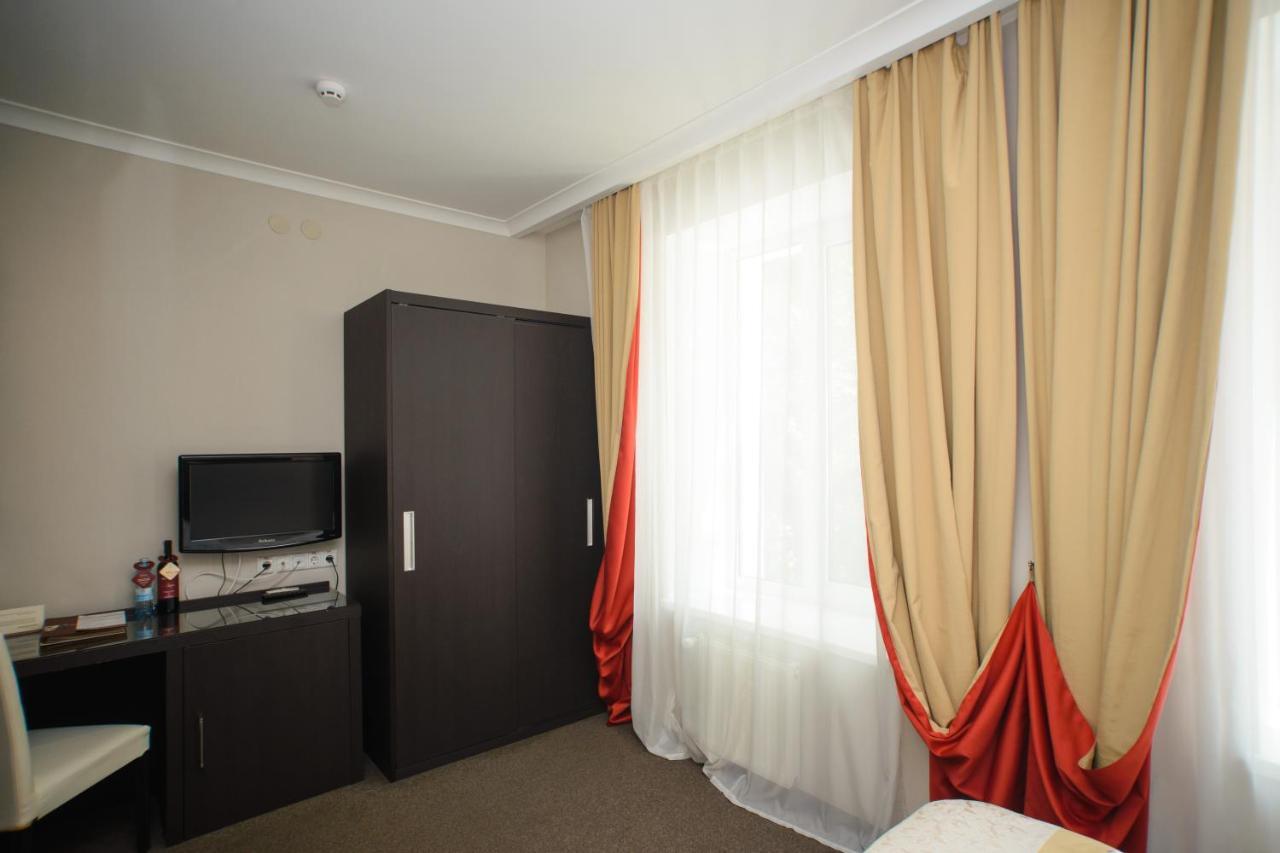 Optima Collection Kharkiv Hotel Extérieur photo